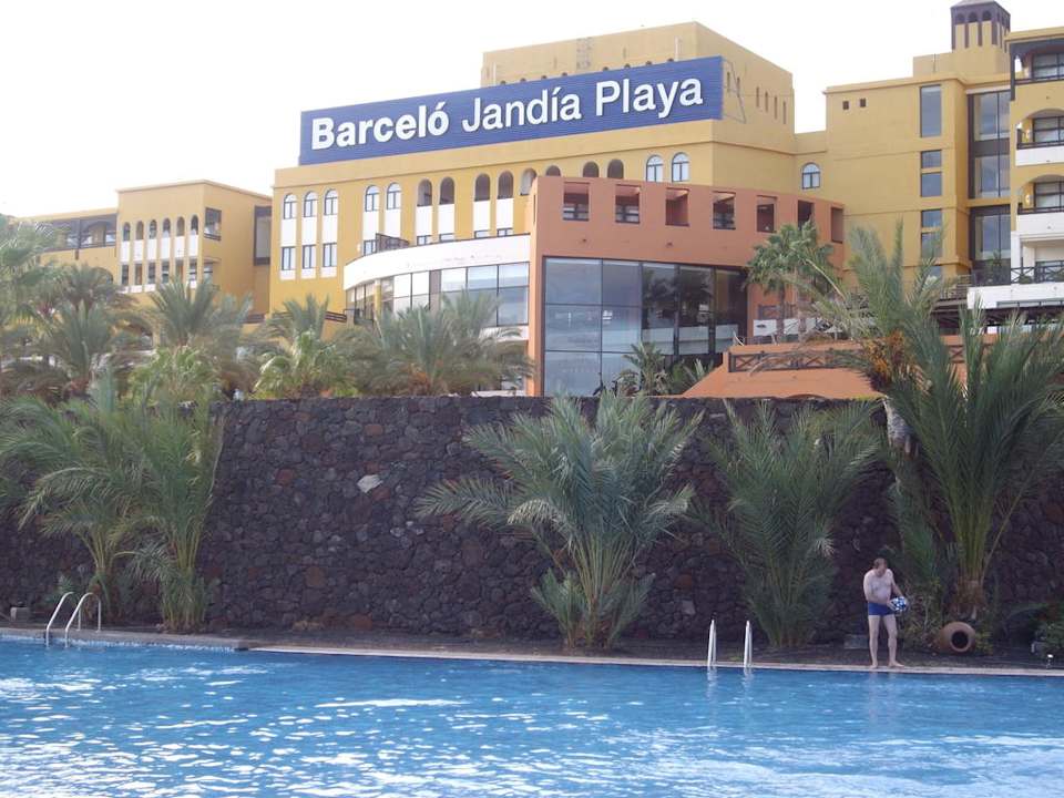 Blick auf das Haupthaus Occidental Jandía Playa