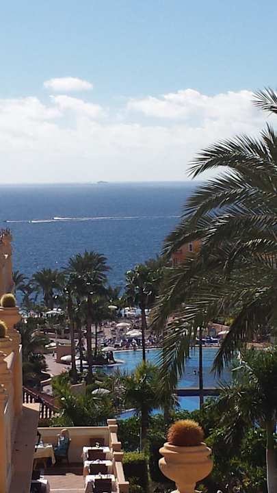 Vom Eingang zum Meer Bahia Principe Sunlight Costa Adeje