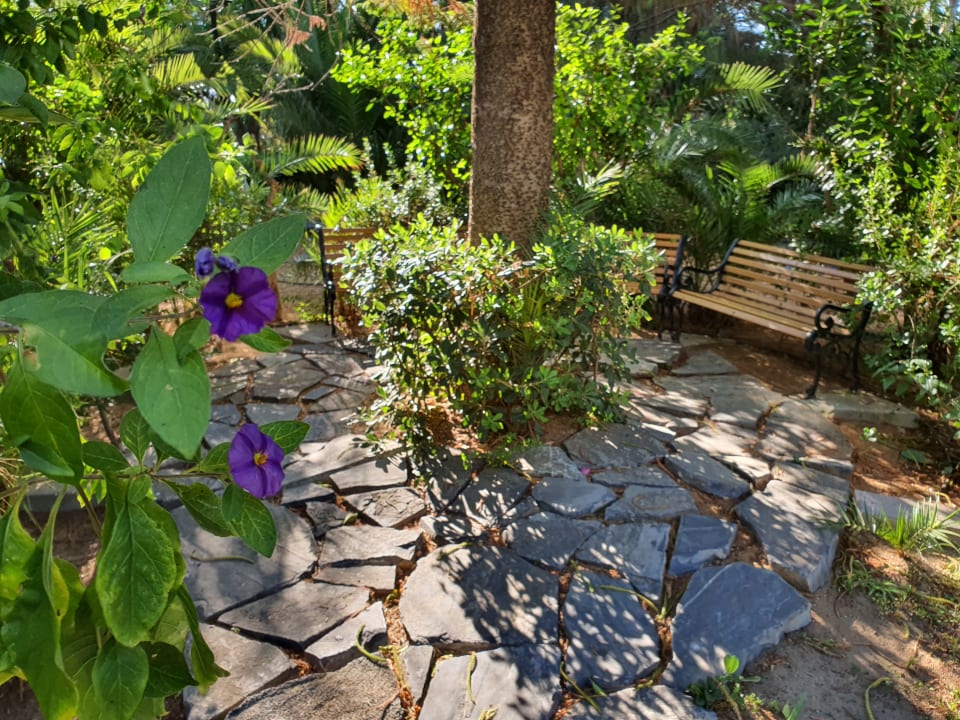 Gartenanlage Apollonia Beach Resort & Spa