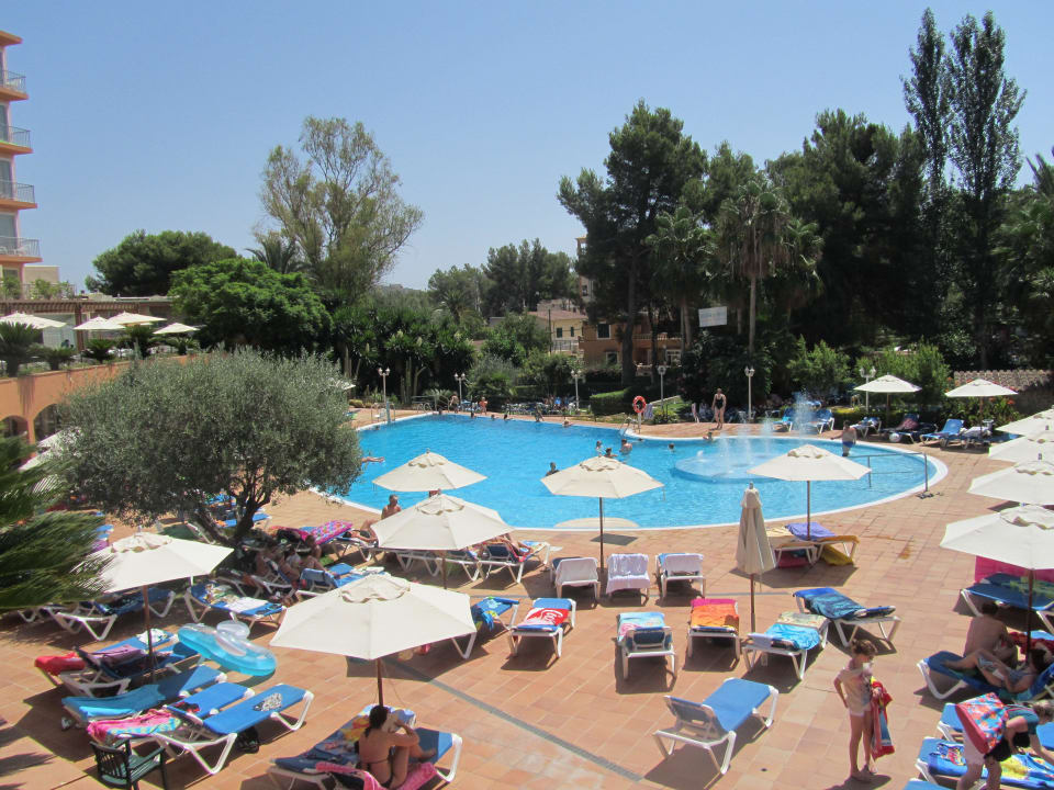 Großer Pool Valentin Grand Park Suite Hotel