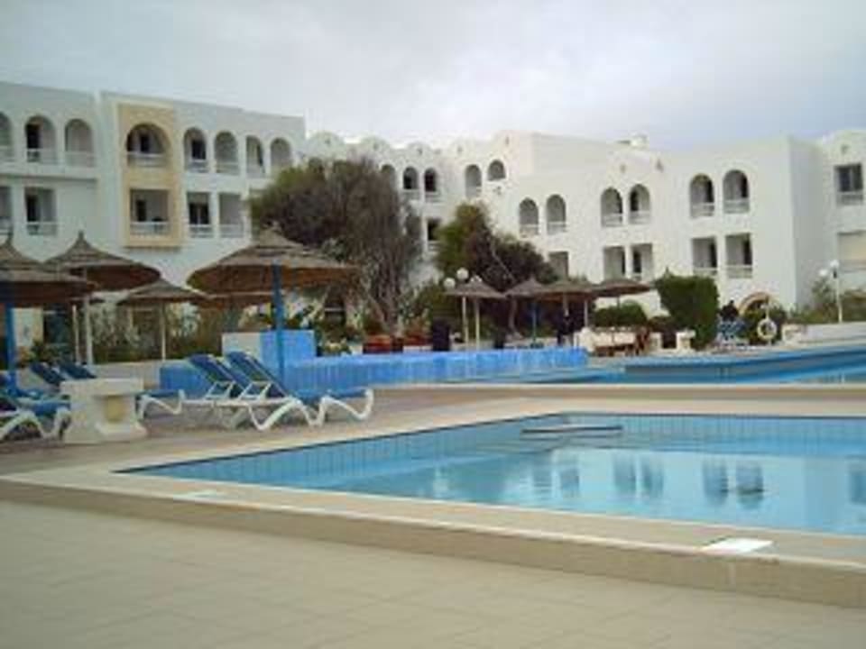 Der Animations-Pool Calimera Yati Beach