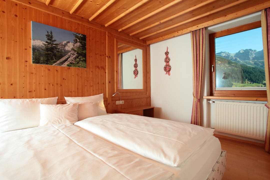 Zimmer Hotel Almajur