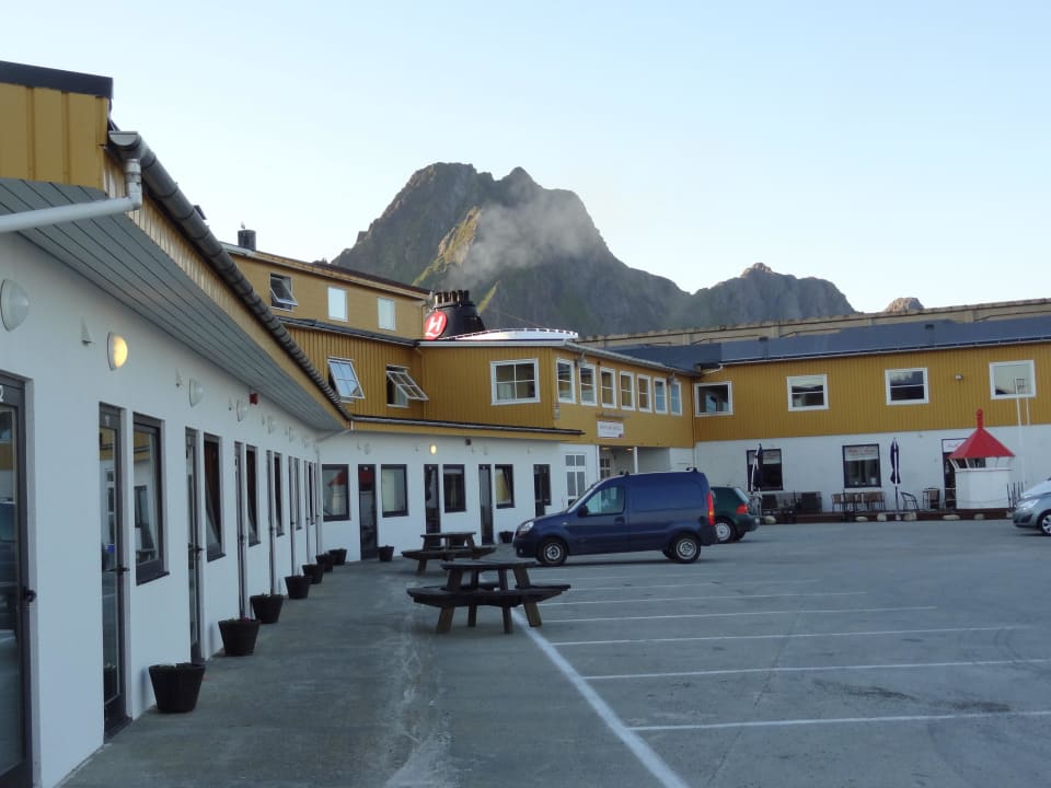 Außenansicht Scandic Vestfjord Lofoten