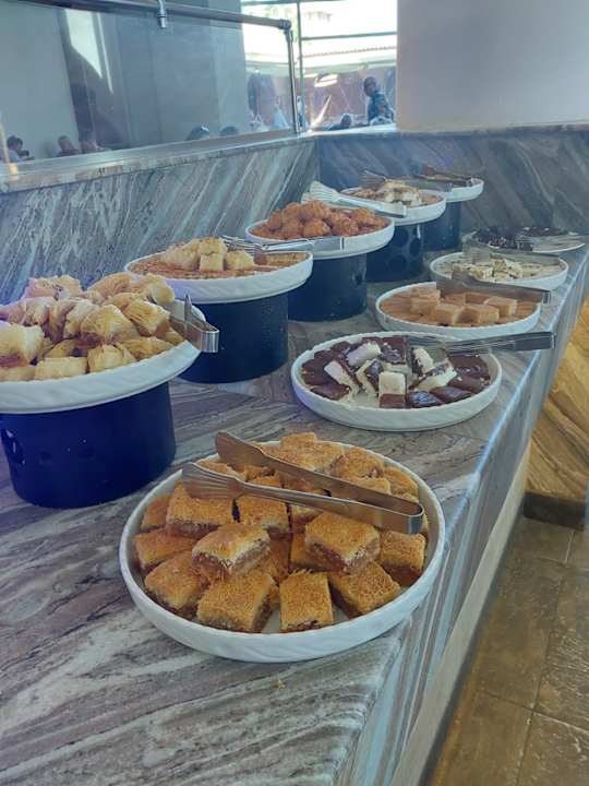 Gastro Serenity Alpha Beach