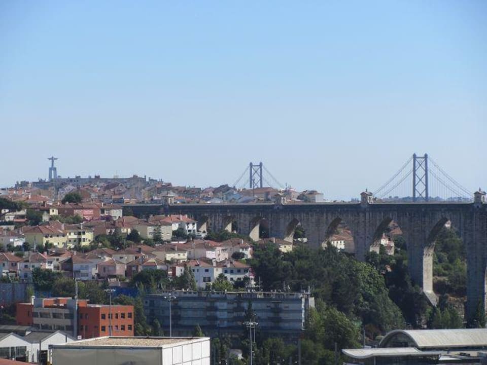 Christo Rei Corinthia Lisbon