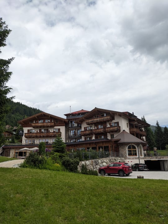 Außenansicht Berghotel Der Königsleitner -Adults Only