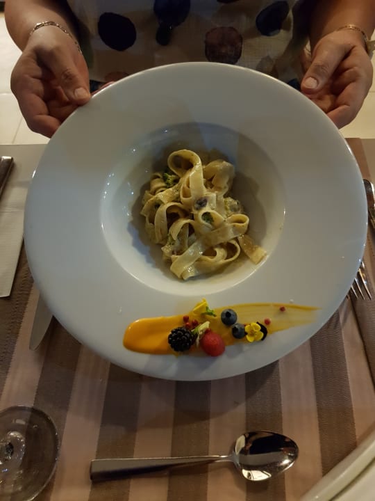 Gastro Delphin Deluxe Resort