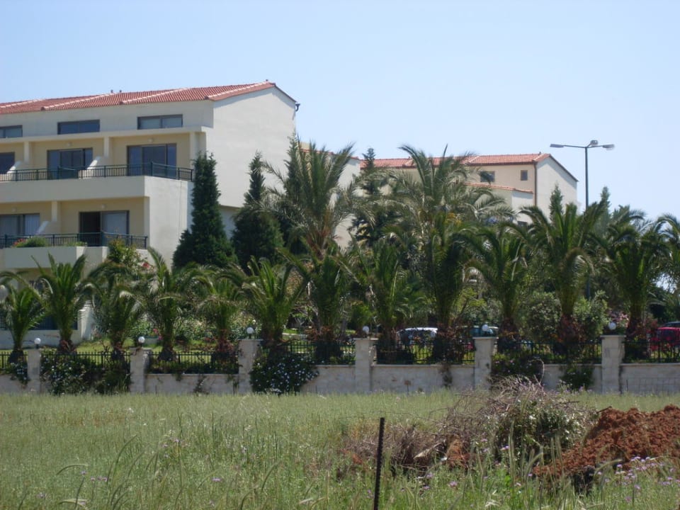 Außenansicht Hydramis Palace Beach Resort