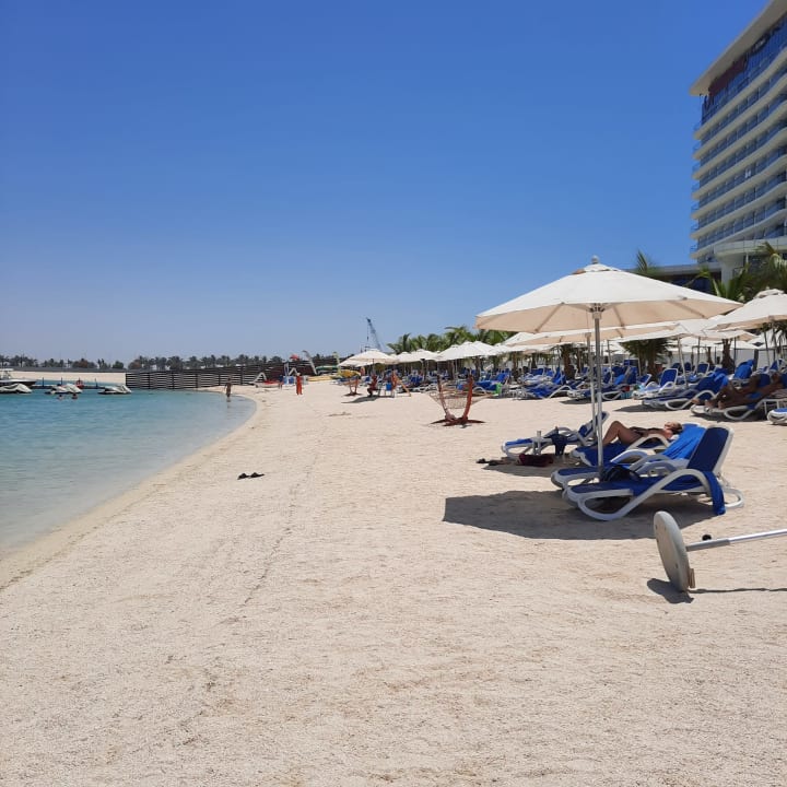 Strand Hampton by Hilton Marjan Island