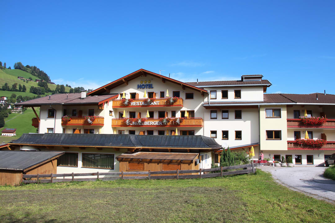 Außenansicht Hotel Schneeberger