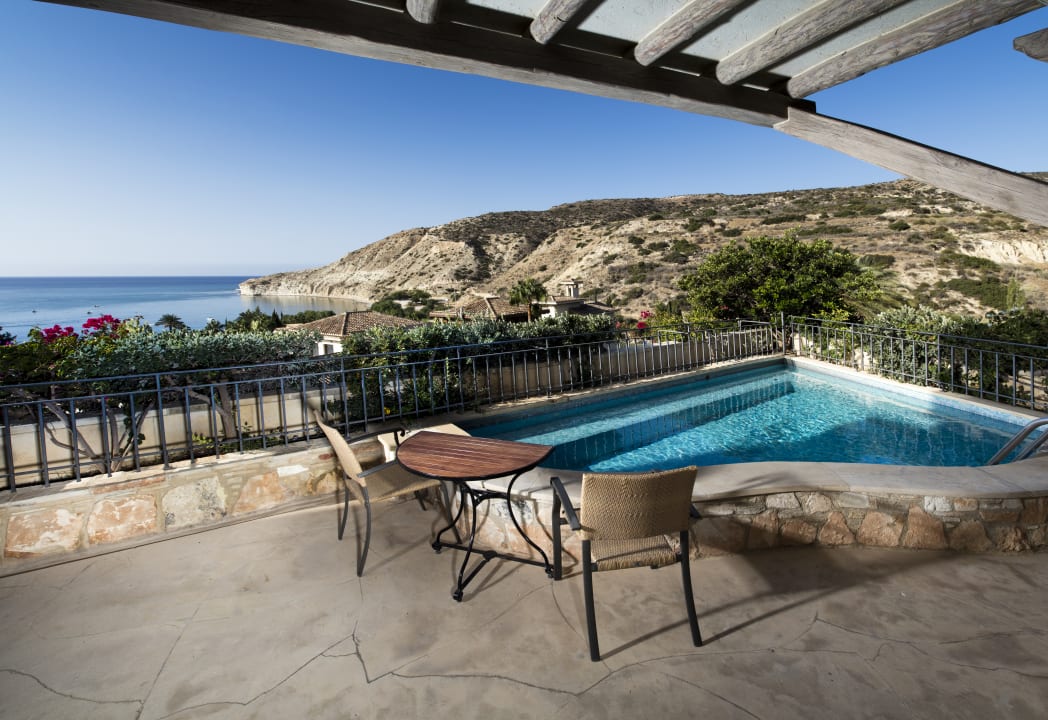 Pool Columbia Beach Resort