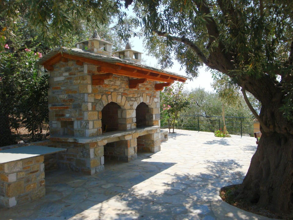 Barbecue Aparthotel Sikia II