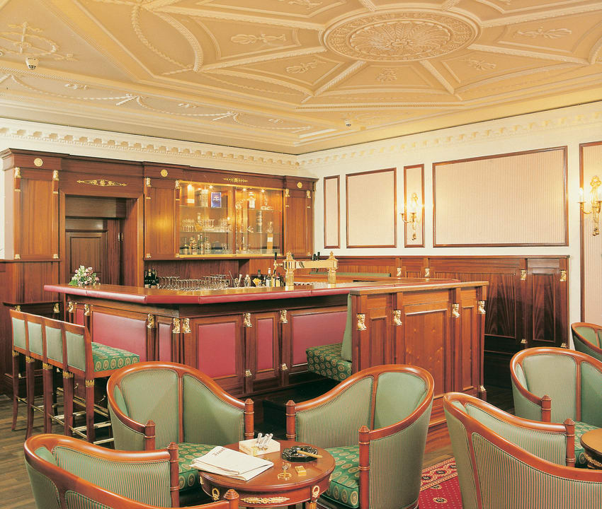 Bar Romanow Best Western Premier Grand Hotel Russischer Hof