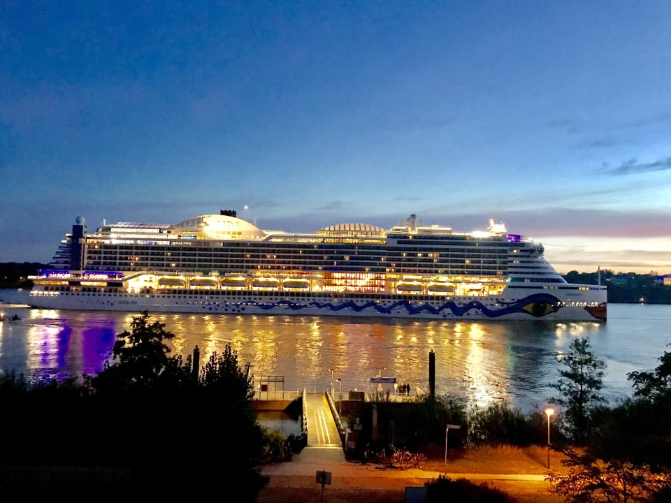 Ausblick elaya hotel hamburg finkenwerder