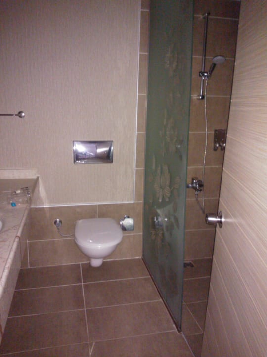 Dusch Bad, groß und soweit okay Kaya Side