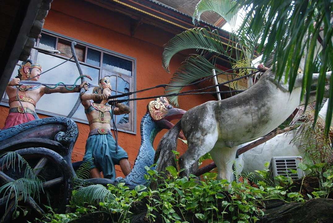 Скульптура Hotel Wina Holiday Villa