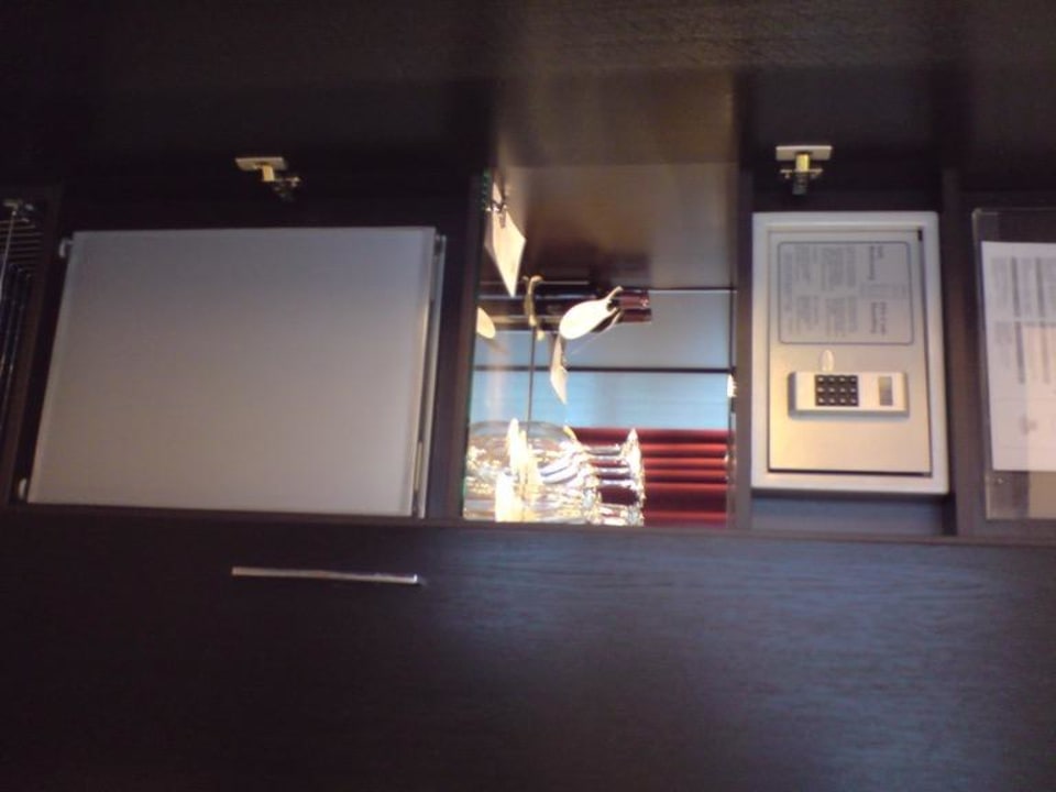Safe und Minibar Lindner Hotel Vienna Am Belvedere, part of JdV by Hyatt