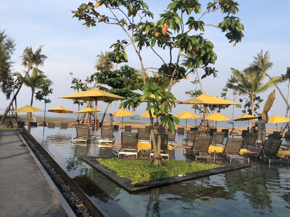 Pool La Vela Khao Lak