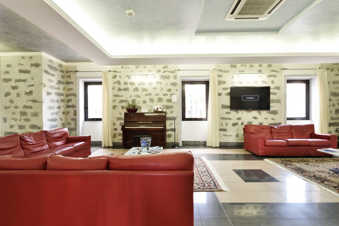 Lobby Hotel Orri