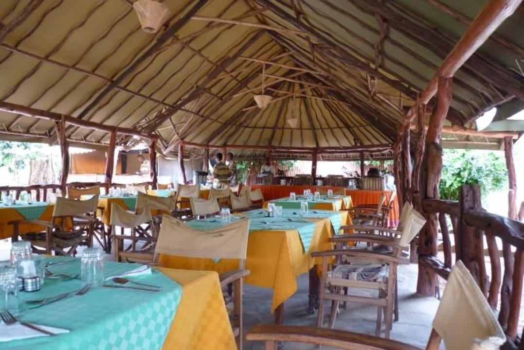 Hier kann gespeist werden Hotel Ndololo Safari Camp