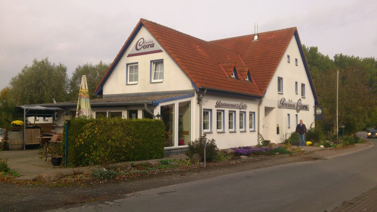 Pension Cora - Straßenansicht Pension Cora