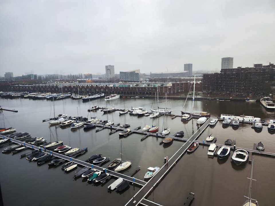 Ausblick Holiday Inn - the niu, Fender Amsterdam