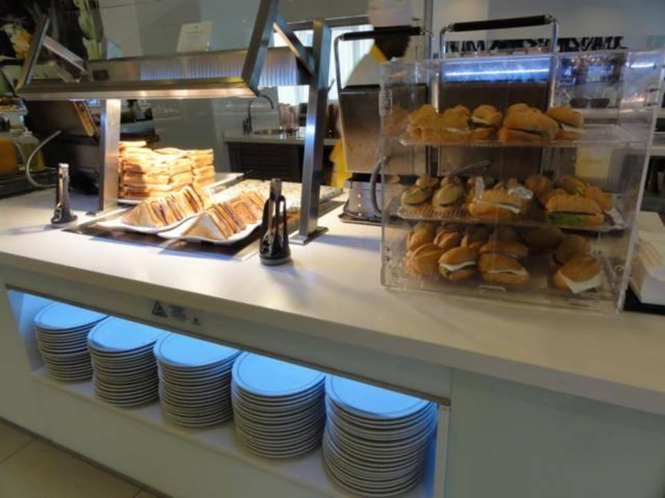 Frühstücksbuffet Iberostar Waves Bouganville Playa