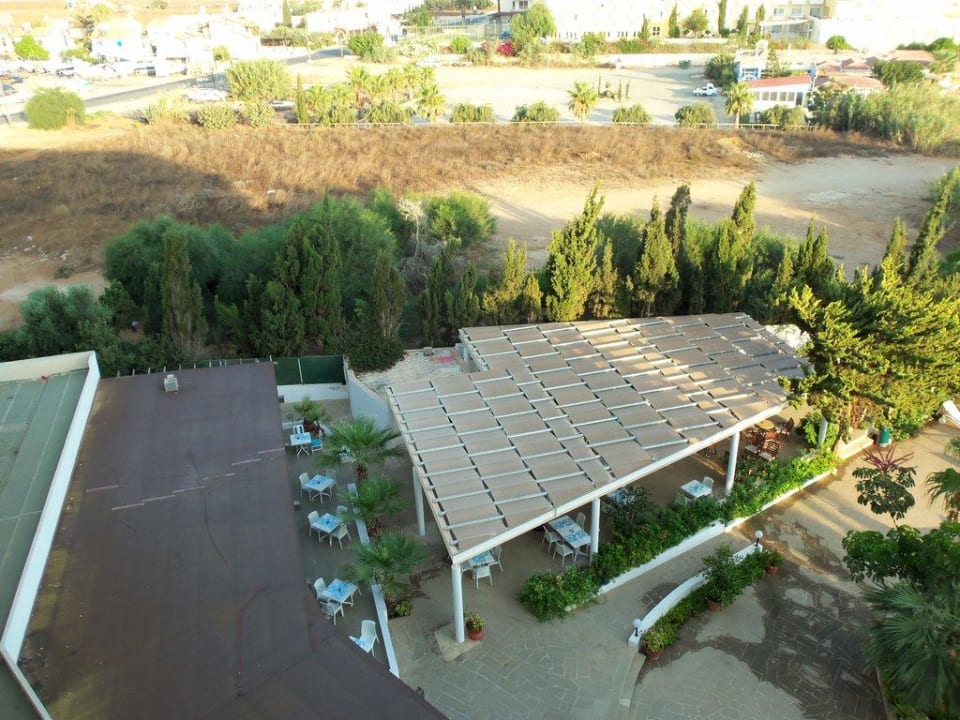 Sicht von unserem Balkon Crystal Springs Beach Hotel