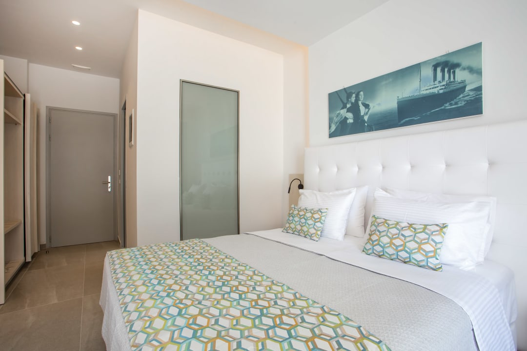 Zimmer Hollywood Inn - Faliraki Adults Only