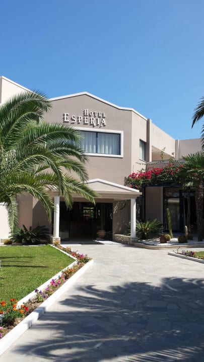 Eingang Hotel Esperia