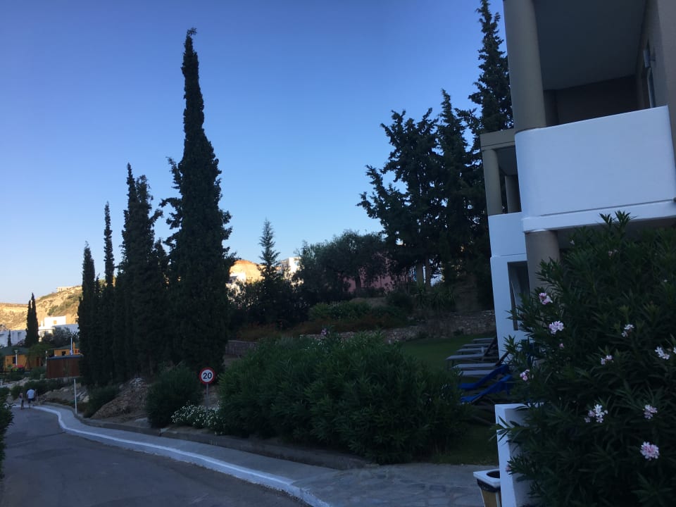 Gartenanlage alltoura Club Hotel Porto Angeli Beach Resort