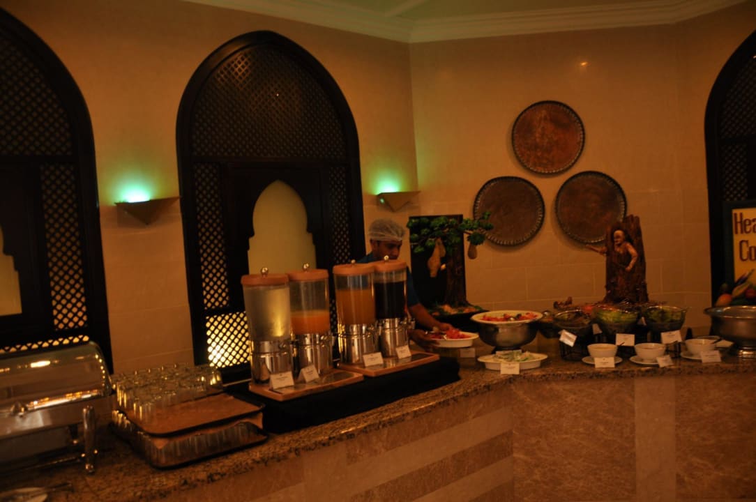 Frühstück Miramar Al Aqah Beach Resort
