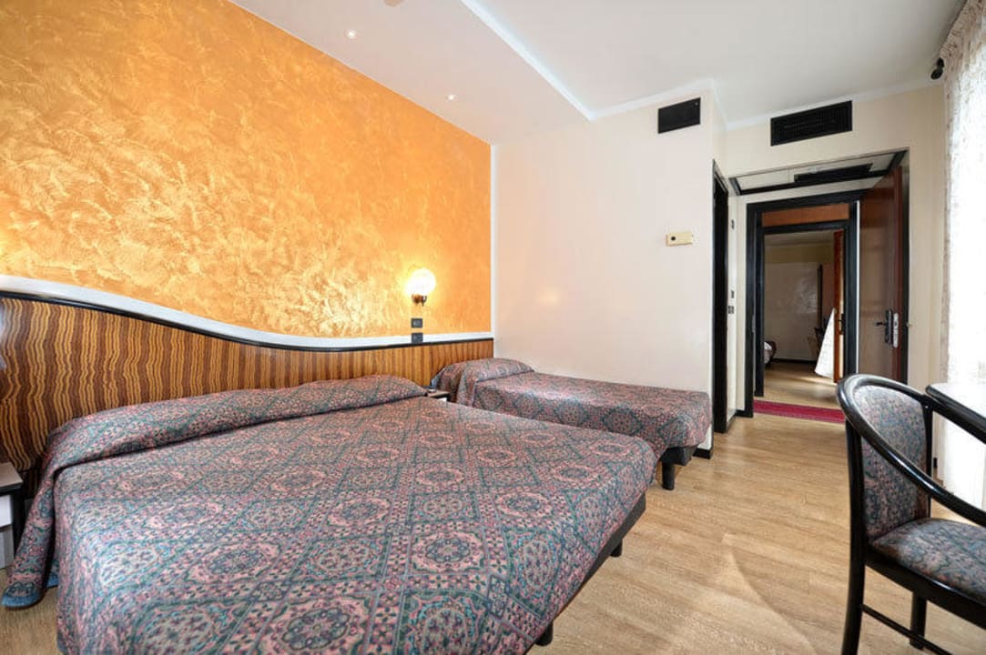 Camera classic  Hotel Junior