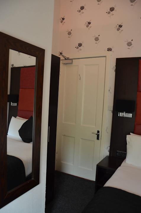 Eingang (Zimmer klein :)) Edinburgh Regency Guest House