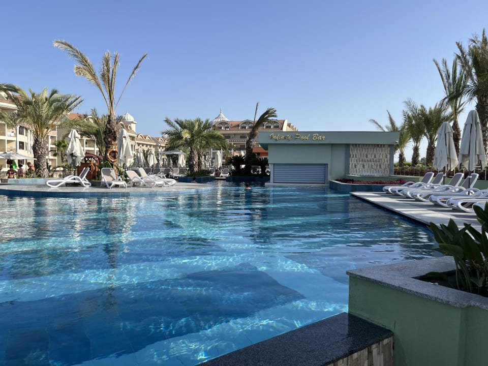 Pool Kirman Belazur Resort & Spa