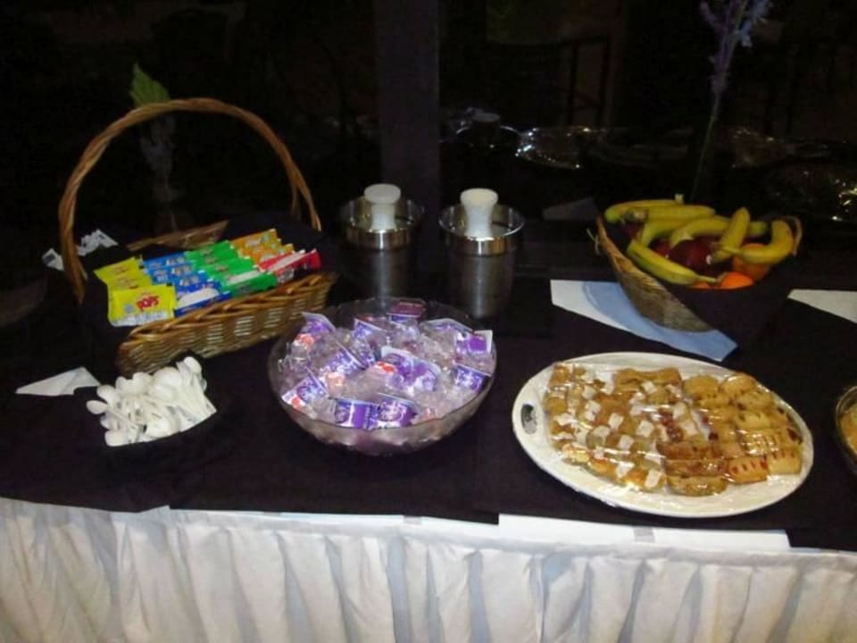 Frühstück Hotel Holiday Inn Express Fort Myers West - The Forum