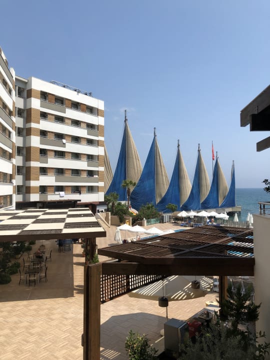 Außenansicht Adin Resort Hotel