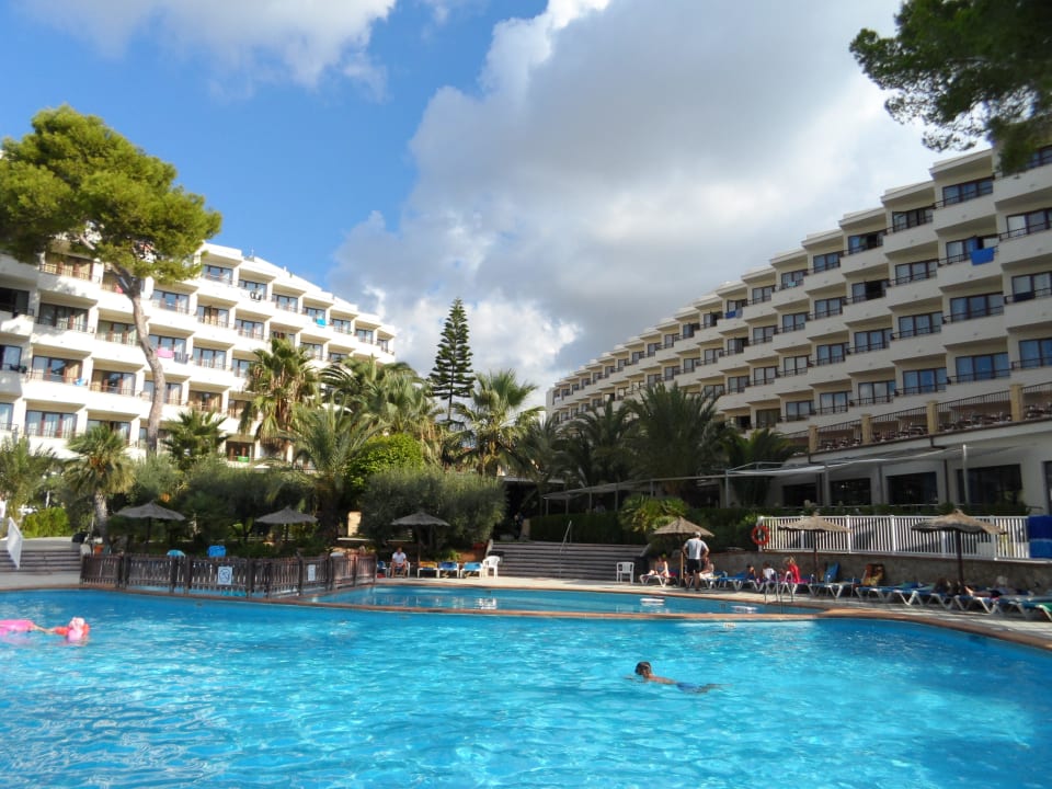 Der Pool Im Hintergrund Das Hotel Alua Miami Ibiza Es Canar | My XXX ...