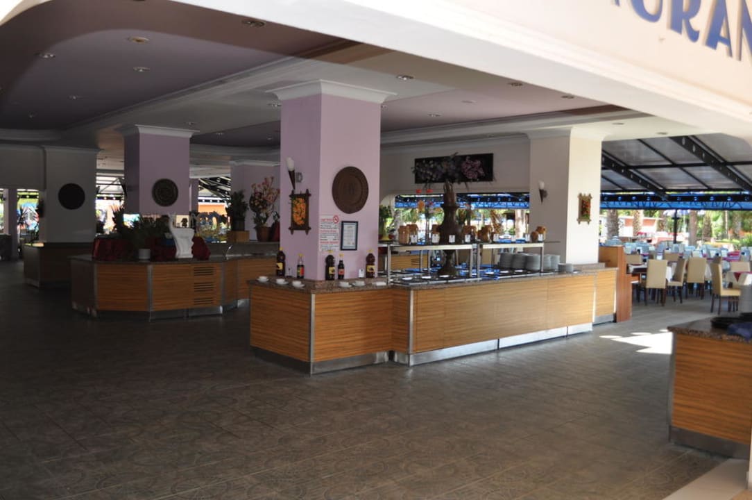 Restaurant Club Turtas Beach Hotel
