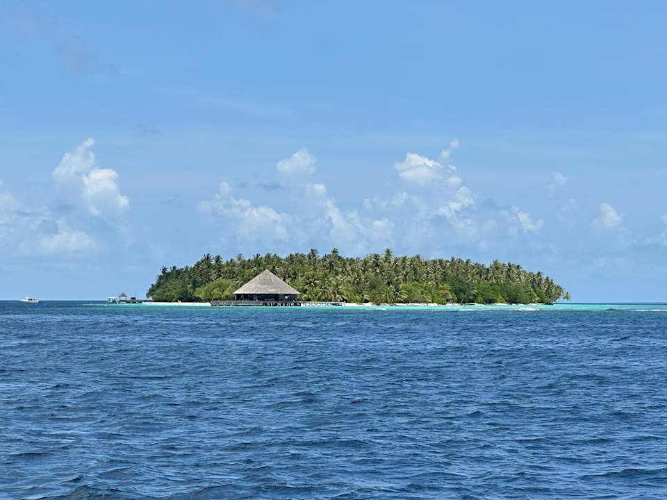 Außenansicht Vilamendhoo Island Resort & Spa