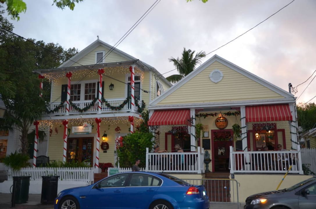 Gegenüberliegende Straßenseite Hotel Duval House