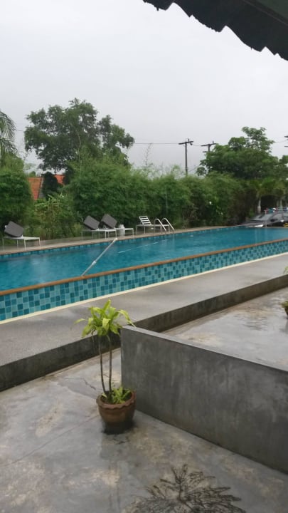 Pool Diamond Home Resort