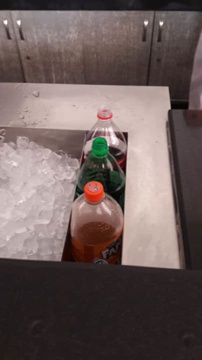 Otwarte butelki z napojami Novotel Marsa Alam Beach Resort