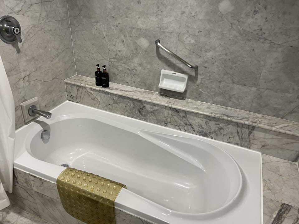 Zimmer Patong Resort