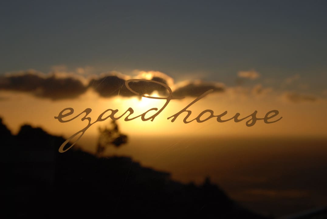 Sonnenuntergang Guest House Ezard House