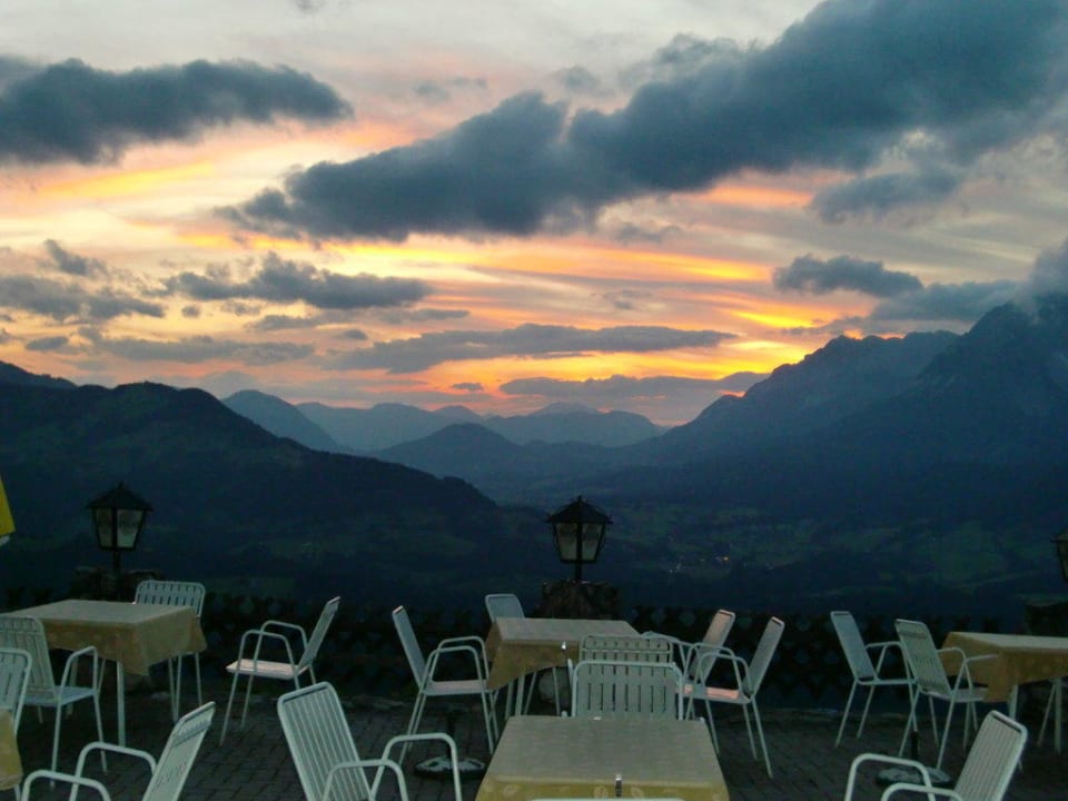 Sonnenuntergang über dem Wilden Kaiser Hotel Müllneralm - das Hundeparadies