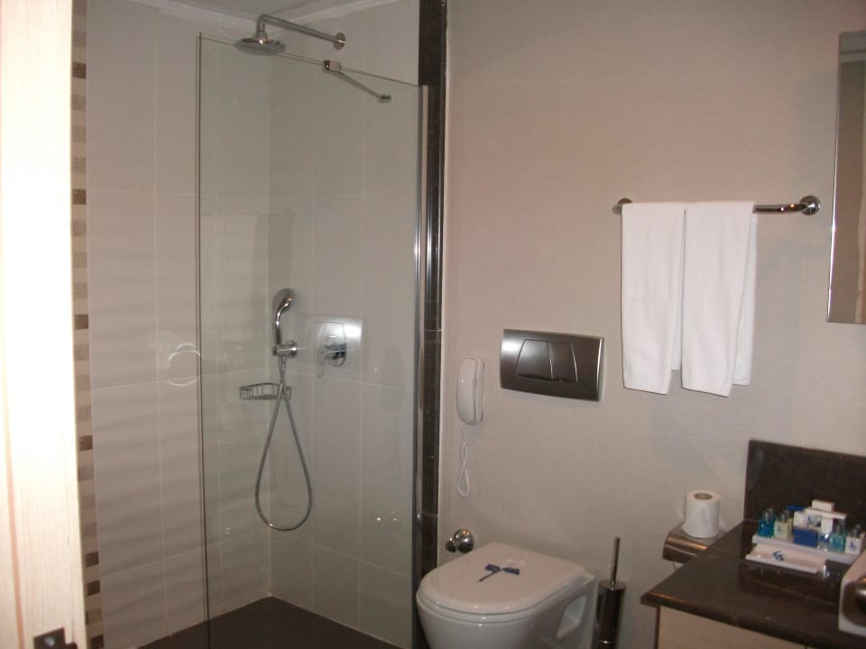 Family Bathroom 1 Linda Sunny Beach Hotel & Spa