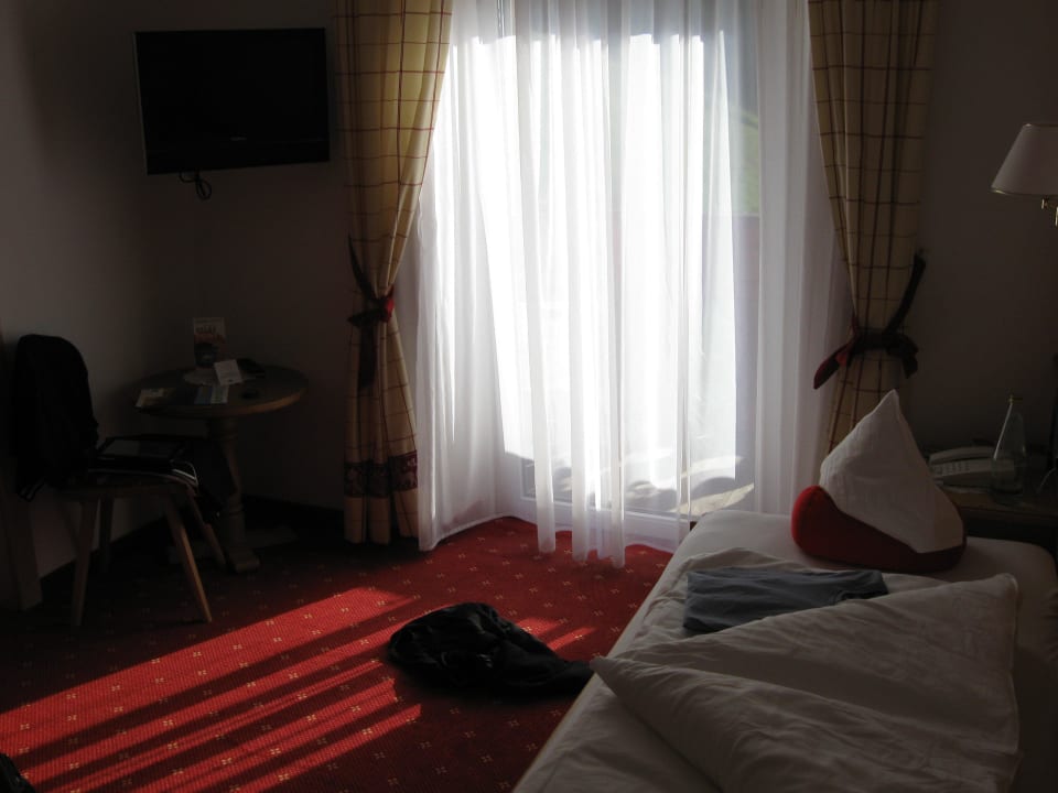 EZ  Hotel Belaval