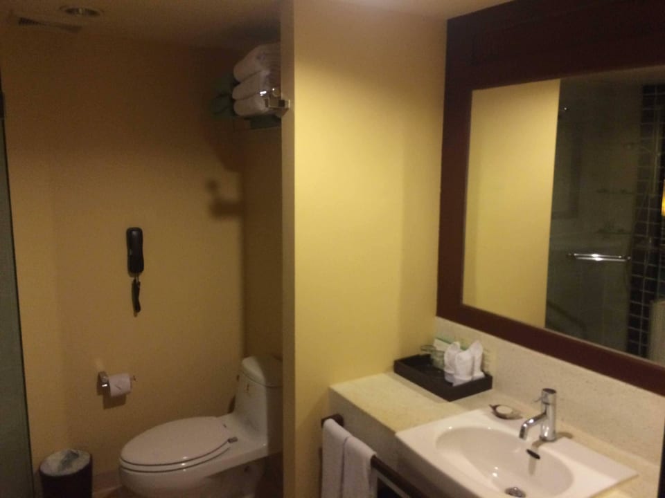 Unser Dekuxe Room im Hauptbau The Briza Beach Resort Khaolak