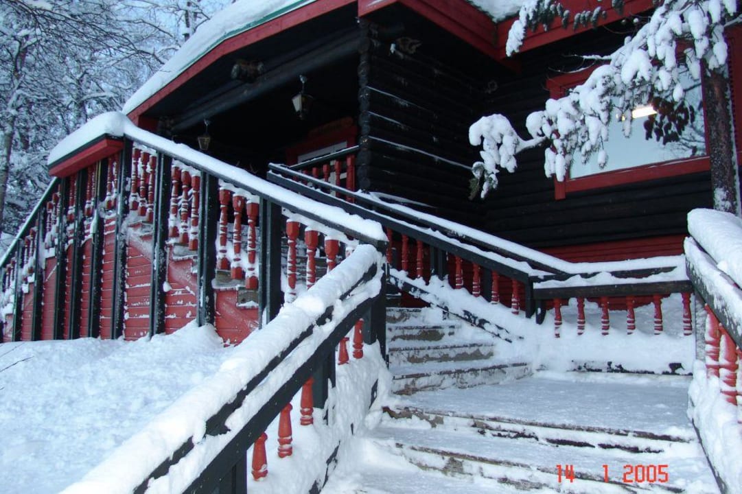 Eingangsbereich Lodge Äkäskero Wilderness Lodge